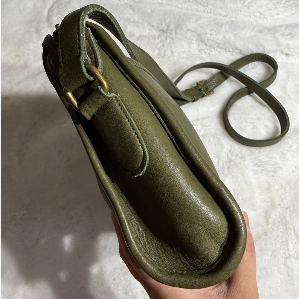 Vintage Coach 9944 Taylor Olive Green Crossbody - Picture 4 of 8